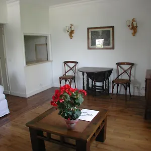 https://mithouard-apartments.fr-paris.fr